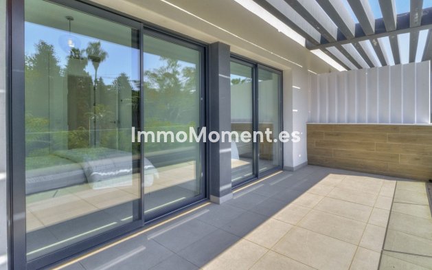 Bestaande woning - Vrijstaande villa - Estepona  - Estepona Centro