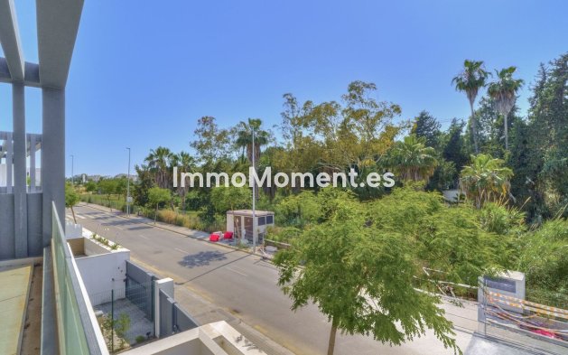 Bestaande woning - Vrijstaande villa - Estepona  - Estepona Centro