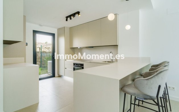 Bestaande woning - Vrijstaande villa - Estepona  - Estepona Centro