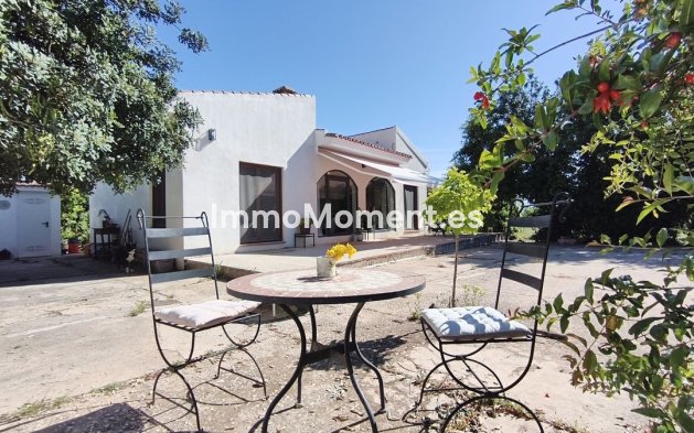Resale - Country house - Inland  - Alhaurín el Grande Centro