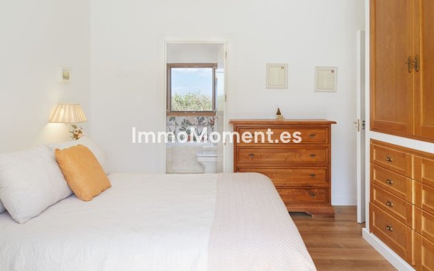 Resale - Country house - Inland  - Alhaurín el Grande Centro