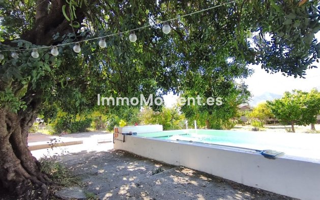 Resale - Country house - Inland  - Alhaurín el Grande Centro
