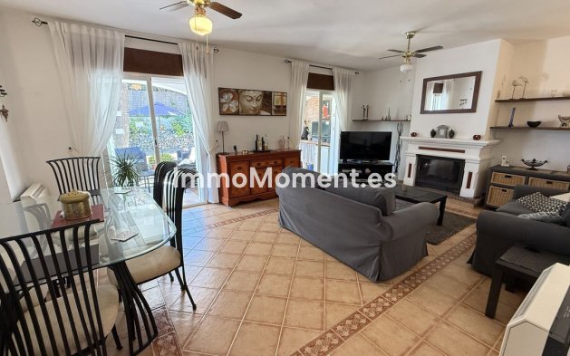 Resale - Detached villa - Inland  - Coín