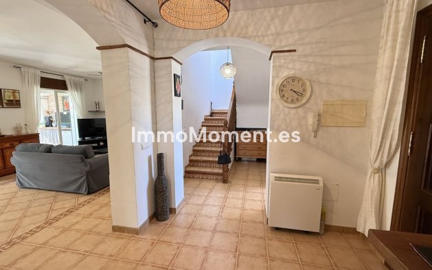 Resale - Detached villa - Inland  - Coín
