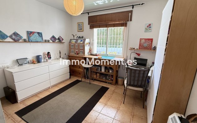 Resale - Detached villa - Inland  - Coín