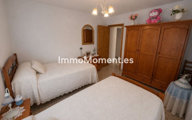 Reventa - Villa independiente - Casares - Casares Centro