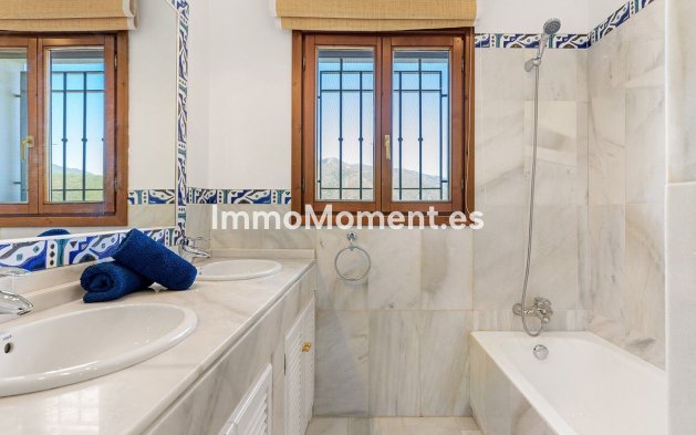 Reventa - Villa independiente - Benahavís - Benahavís Centro