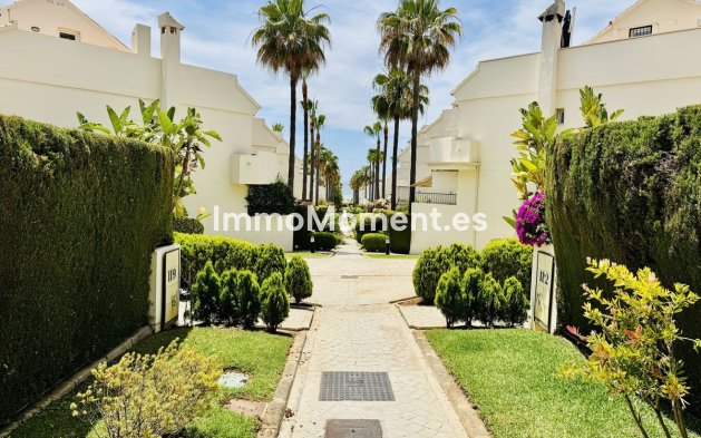 Resale - Townhouse - Marbella - Costabella