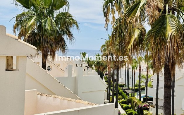 Resale - Townhouse - Marbella - Costabella