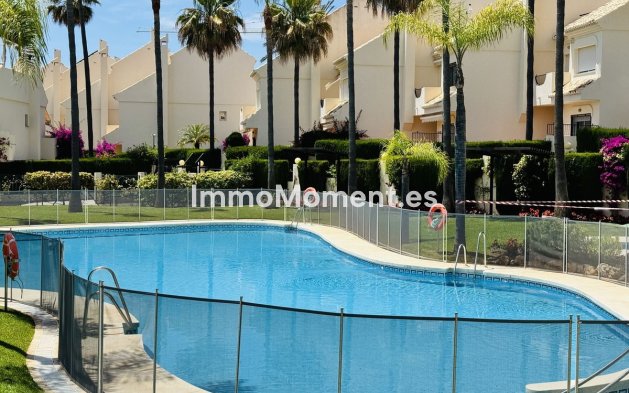 Resale - Townhouse - Marbella - Costabella