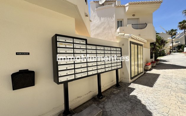 Resale - Townhouse - Marbella - Costabella