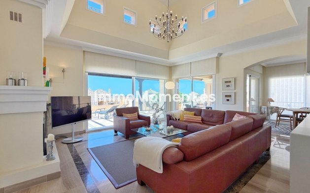 Resale - Apartment - Marbella - Elviria