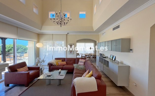 Resale - Apartment - Marbella - Elviria