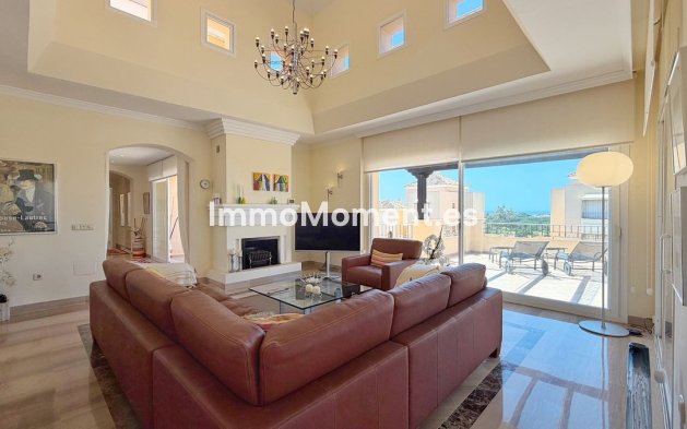 Resale - Apartment - Marbella - Elviria