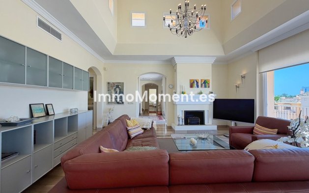 Resale - Apartment - Marbella - Elviria