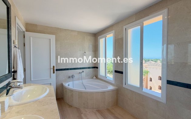 Resale - Apartment - Marbella - Elviria