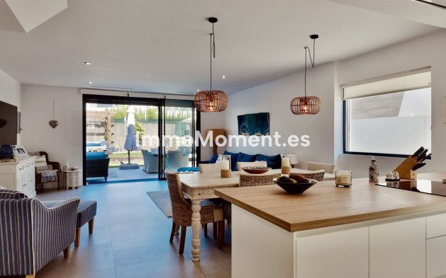 Bestaande woning - Vrijstaande villa - Estepona  - New Golden Mile