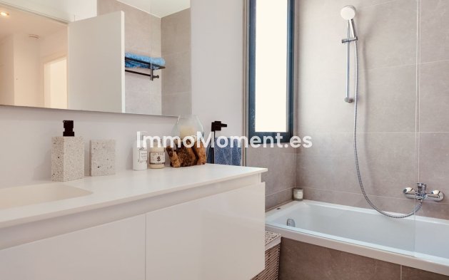 Bestaande woning - Vrijstaande villa - Estepona  - New Golden Mile
