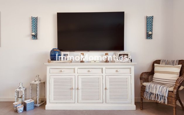 Bestaande woning - Vrijstaande villa - Estepona  - New Golden Mile
