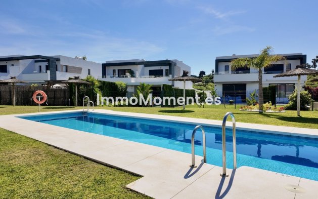 Bestaande woning - Vrijstaande villa - Estepona  - New Golden Mile