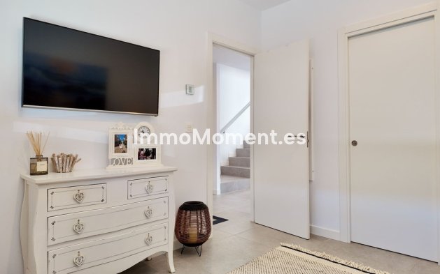 Bestaande woning - Vrijstaande villa - Estepona  - New Golden Mile