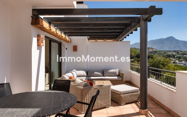 Resale - Apartment - Benahavís - La Quinta
