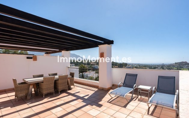 Resale - Apartment - Benahavís - La Quinta