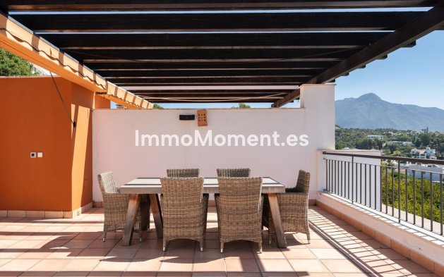 Resale - Apartment - Benahavís - La Quinta