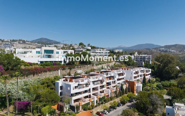 Resale - Apartment - Benahavís - La Quinta