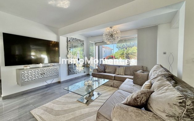 Bestaande woning - Vrijstaande villa - Marbella - Cabopino