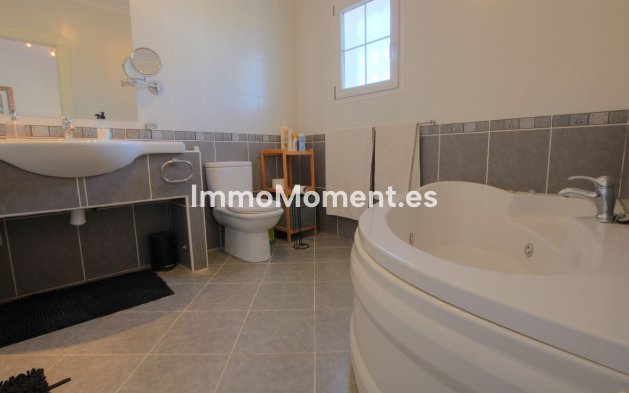 Reventa - Villa independiente - Mijas - La Cala Golf