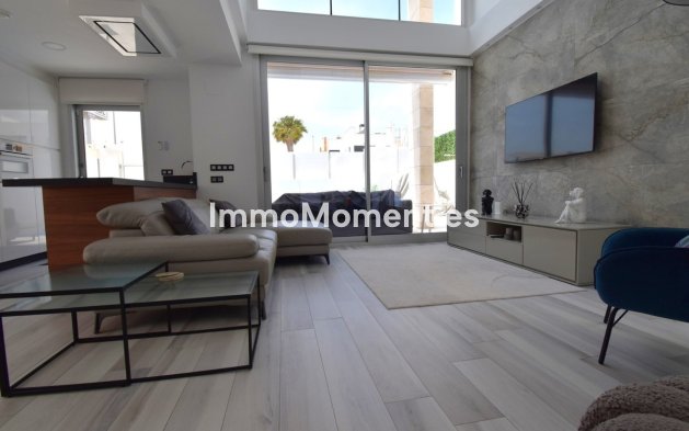 Wiederverkauf - Freistehende Villa - Orihuela - Cabo roig - La Zenia