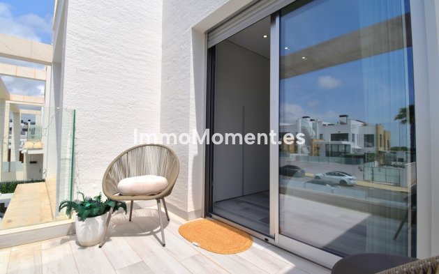 Wiederverkauf - Freistehende Villa - Orihuela - Cabo roig - La Zenia