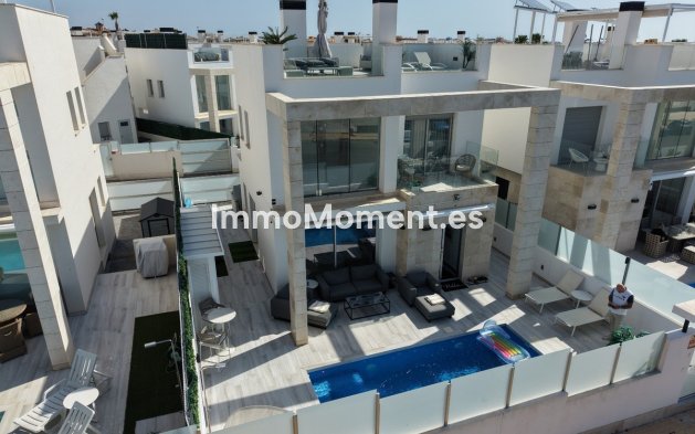 Wiederverkauf - Freistehende Villa - Orihuela - Cabo roig - La Zenia