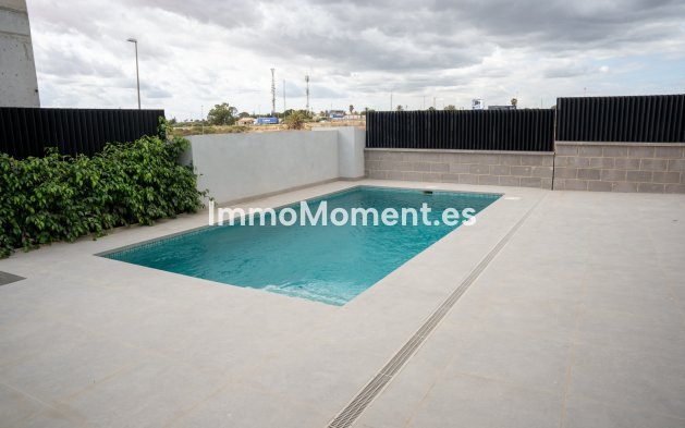 Obra nueva - Villa independiente - Ciudad Quesada