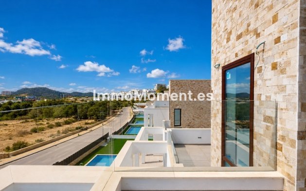 Obra nueva - Villa independiente - Finestrat