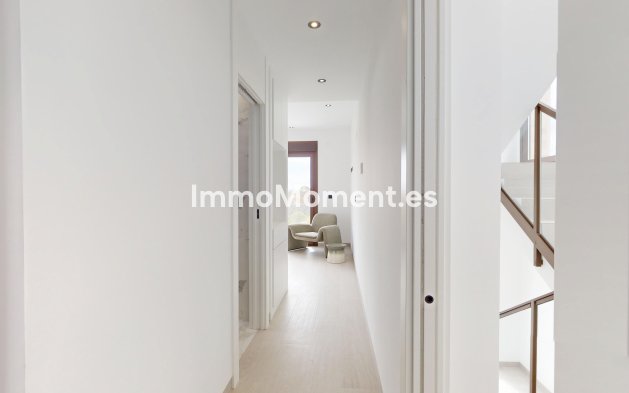 Obra nueva - Villa independiente - Finestrat