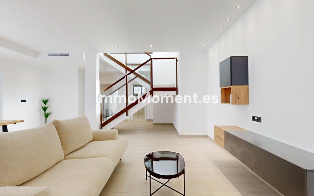 Obra nueva - Villa independiente - Finestrat