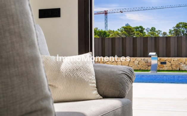 Obra nueva - Villa independiente - Finestrat