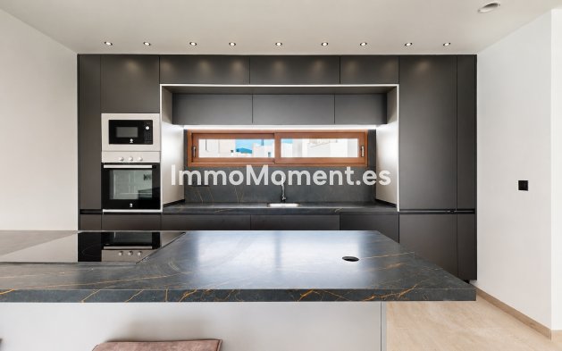Obra nueva - Villa independiente - Finestrat