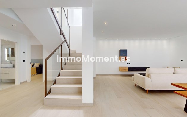Obra nueva - Villa independiente - Finestrat