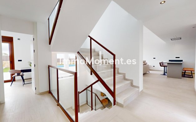 Obra nueva - Villa independiente - Finestrat