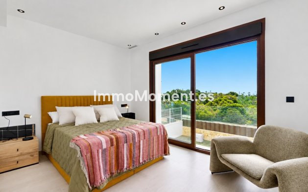 Obra nueva - Villa independiente - Finestrat
