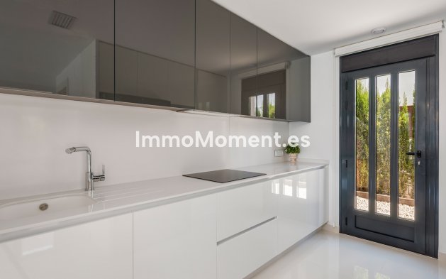 Obra nueva - Villa independiente - Playa Paraiso