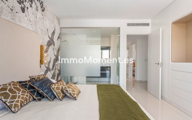 Obra nueva - Villa independiente - Playa Paraiso