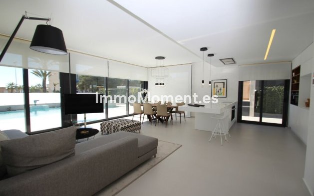 Construction neuve - Villa individuelle - San Miguel de Salinas