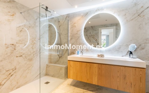Revente - Appartement - Estepona  - Estepona Centro