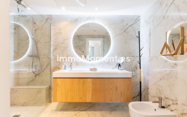 Revente - Appartement - Estepona  - Estepona Centro