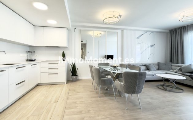 Wiederverkauf - Wohnung - Marbella - Nueva Andalucía