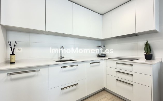 Wiederverkauf - Wohnung - Marbella - Nueva Andalucía